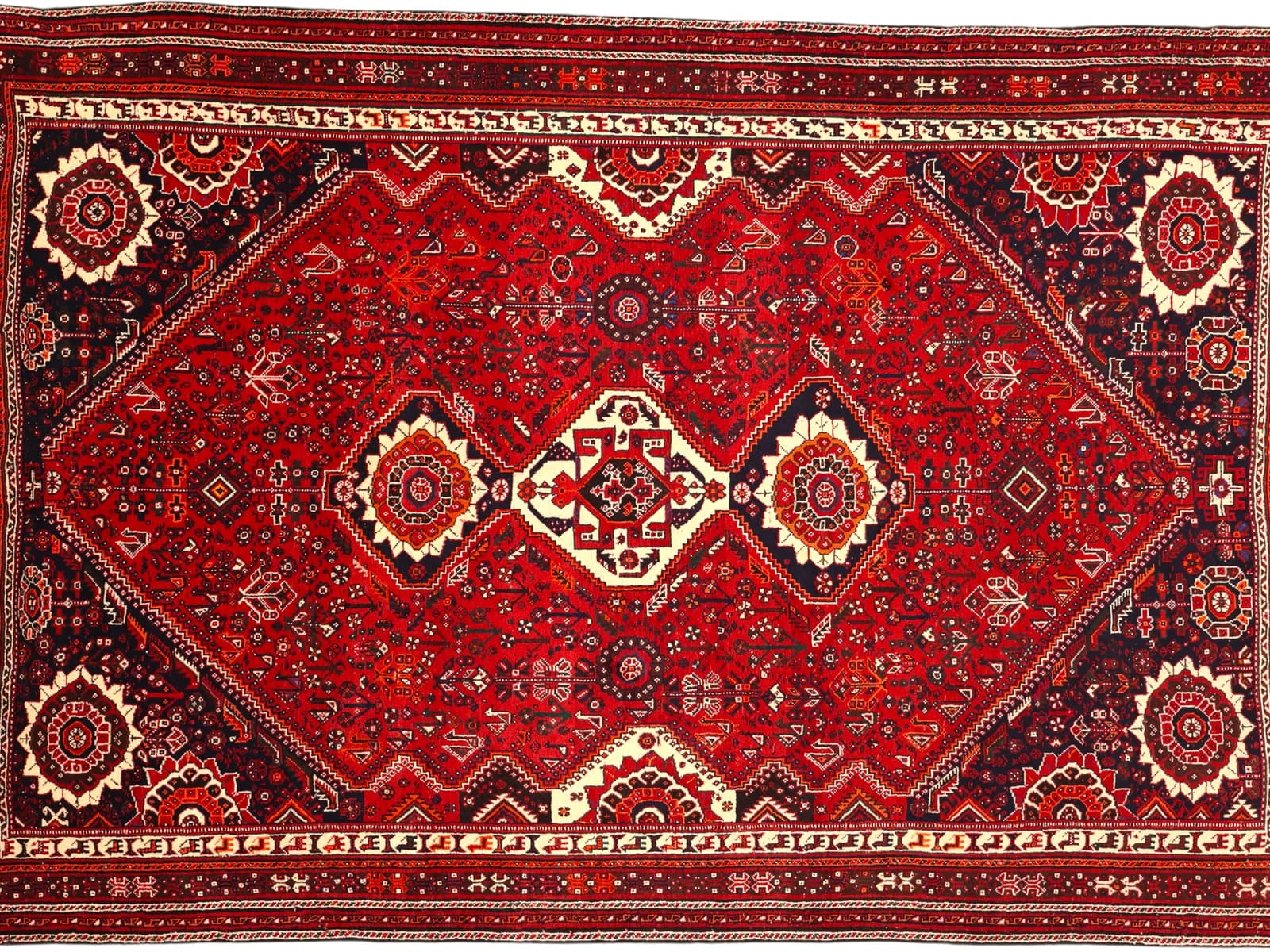 Ghaschghai rugs — RUGSOCIÉTÉ Hamburg Speicherstadt