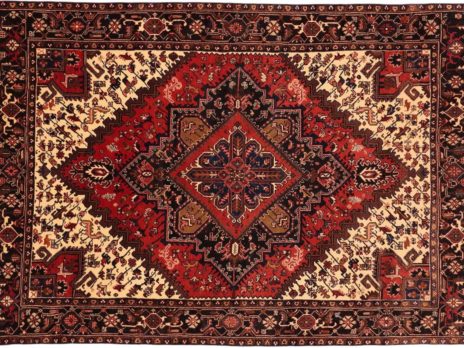 Heriz rugs — RUGSOCIÉTÉ Hamburg Speicherstadt