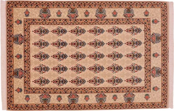 Hand-knotted Isfahan, 222 × 149 cm