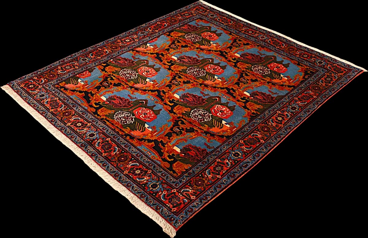 Senneh — Senneh, 151 × 127 cm — detail | RUGSOCIETE