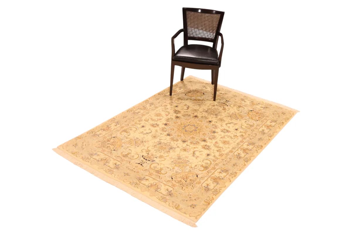 Tabriz 60 Raj — Tabriz 55 W.S., 200 × 144 cm — detail | RUGSOCIETE