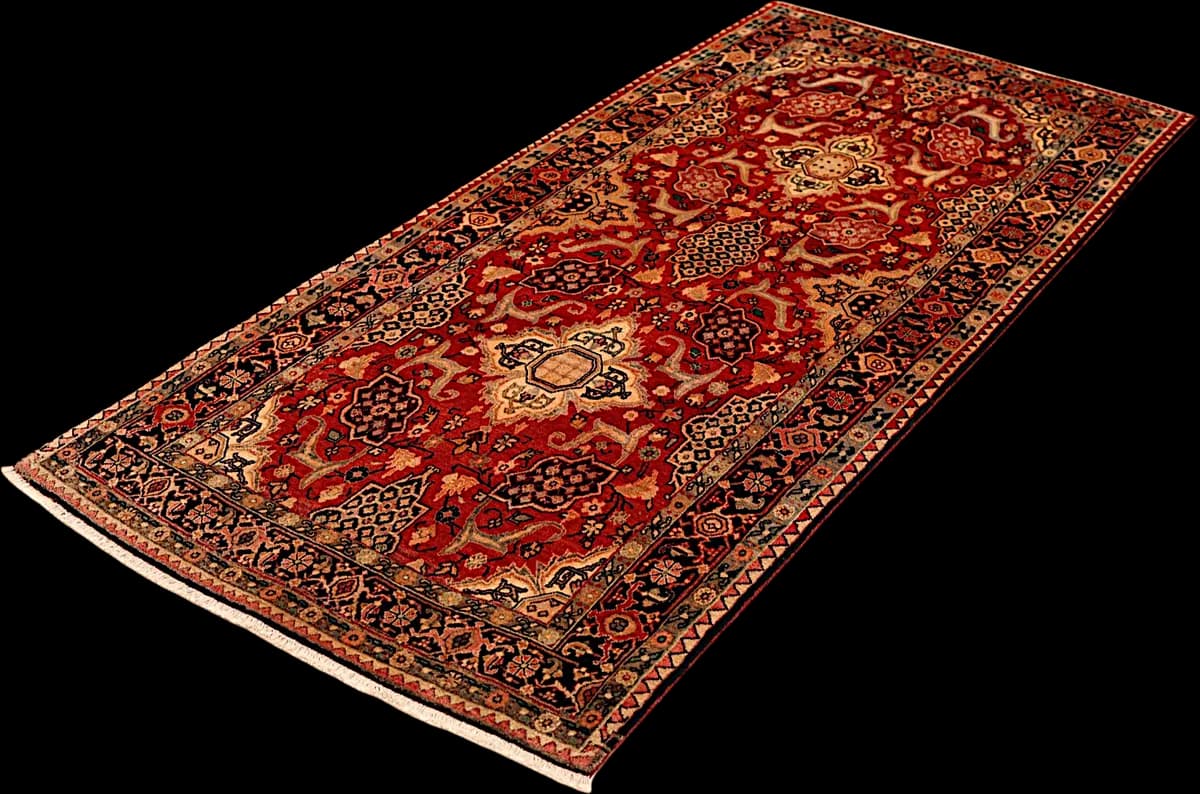 Bidjar — Garrous, 267 × 125 cm — detail | RUGSOCIETE