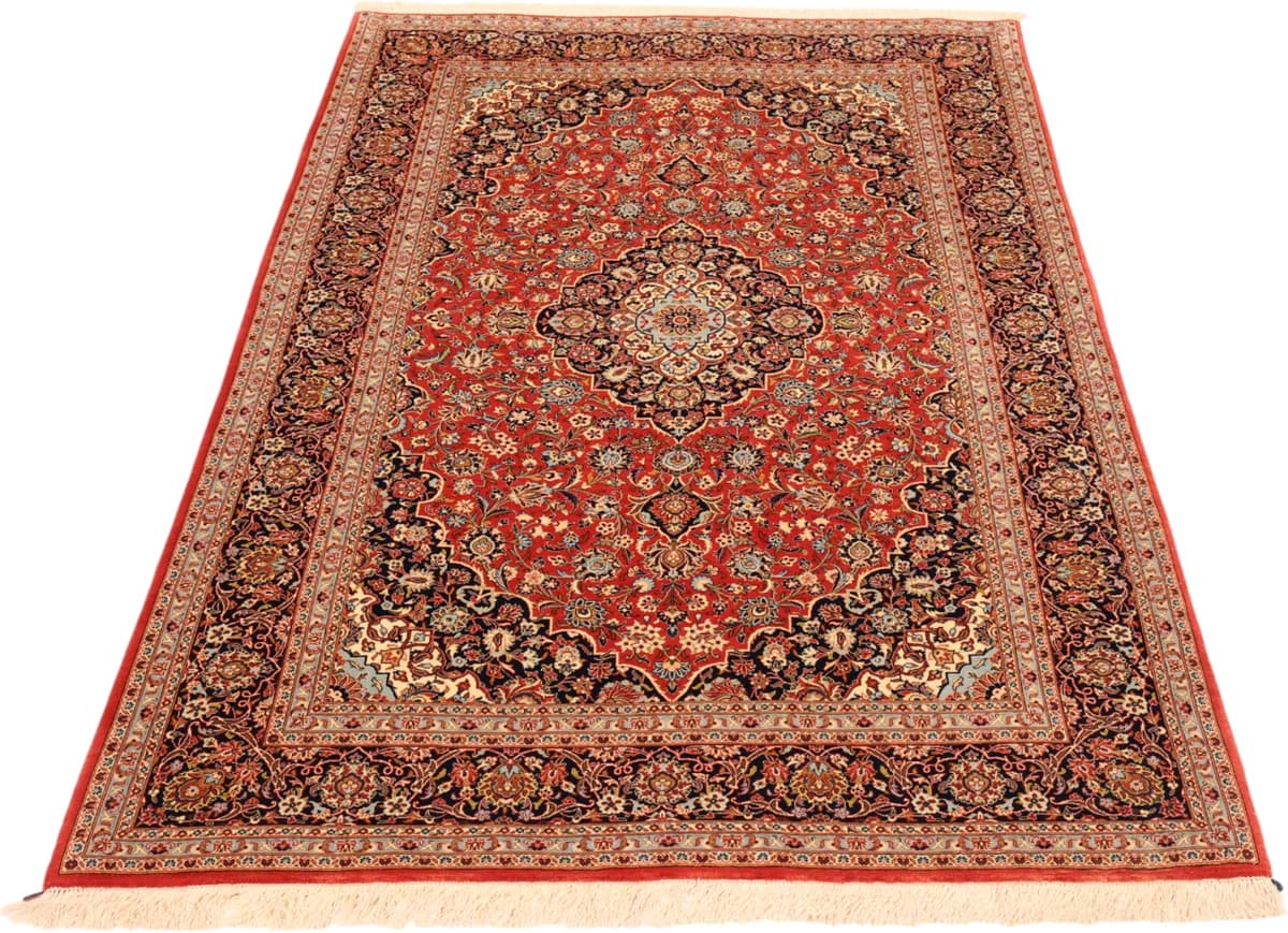 Ilam rug — close-up of the weave and pile | RUGSOCIETE