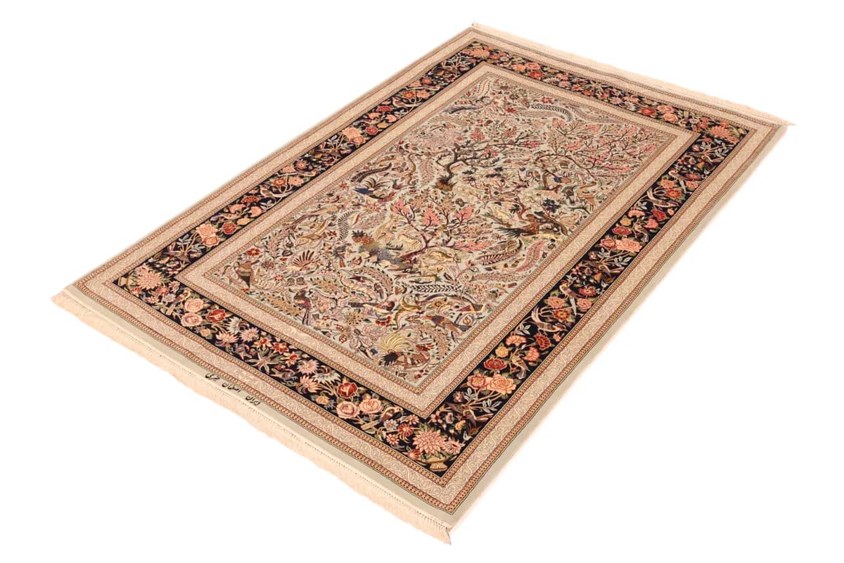 Isfahan — Isfahan, 214 × 141 cm — detail | RUGSOCIETE