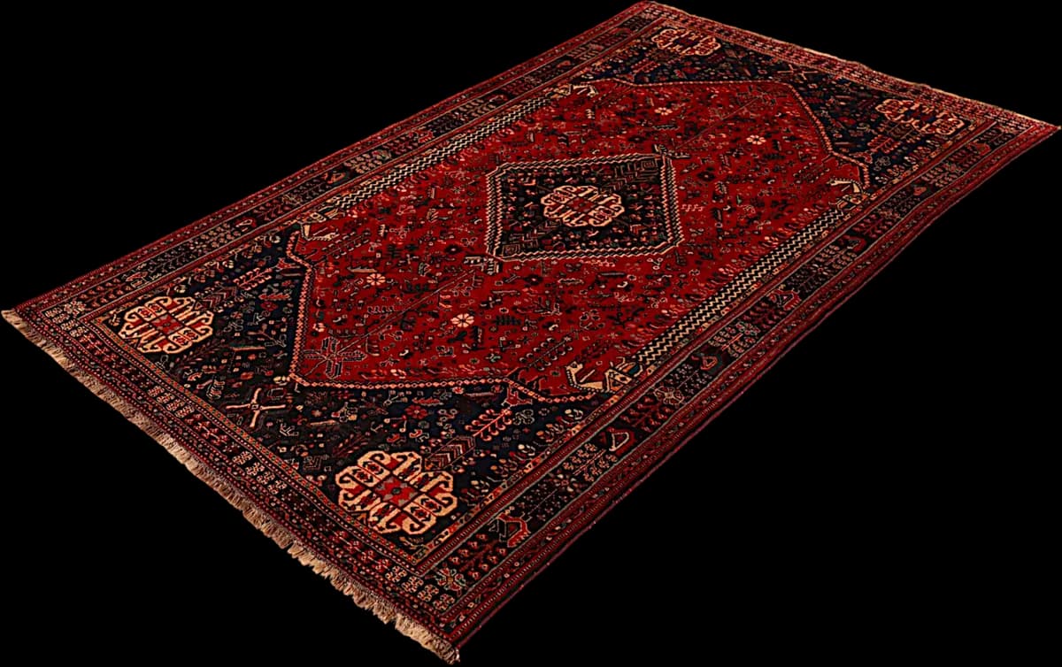 Shiraz — Ghashghai, 250 × 145 cm — detail | RUGSOCIETE