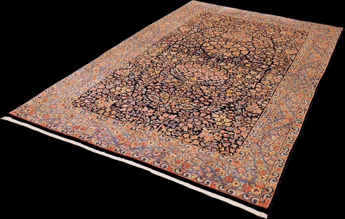 Kerman — Ravar, 233 × 147 cm — detail | RUGSOCIETE