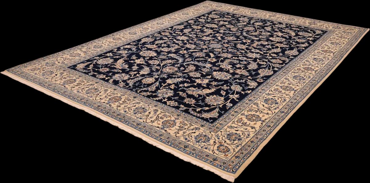 Nain 9La — Nain Excl. W.S., 347 × 250 cm — detail | RUGSOCIETE