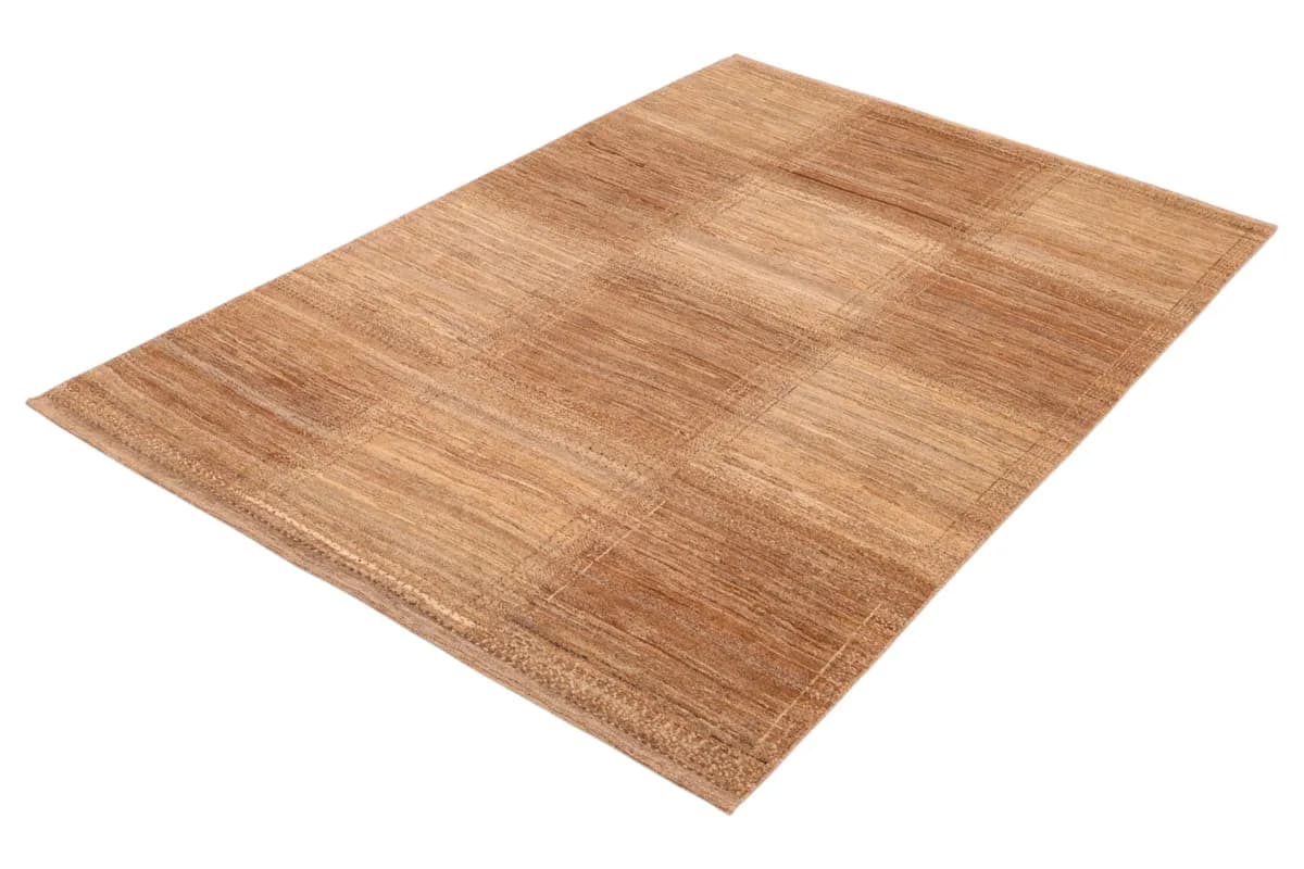 Gabbeh — Lori-Pars, 238 × 175 cm — detail | RUGSOCIETE