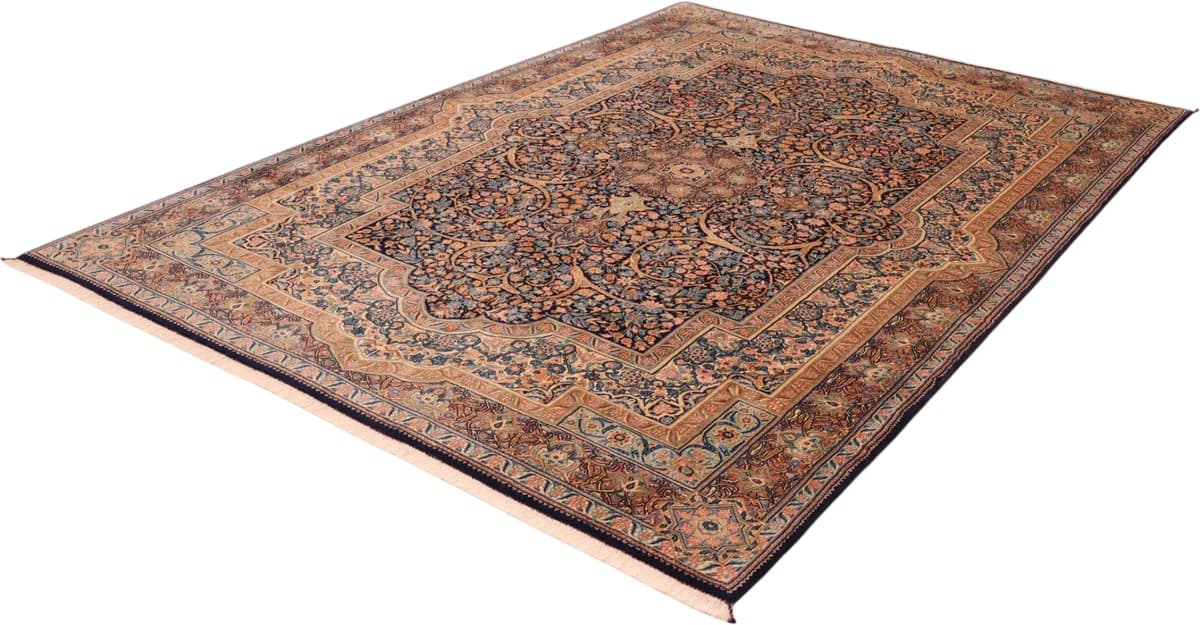 Rafsanjan rug — close-up of the weave and pile | RUGSOCIETE