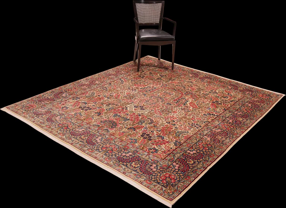 Kerman — Ravar, 244 × 211 cm — detail | RUGSOCIETE