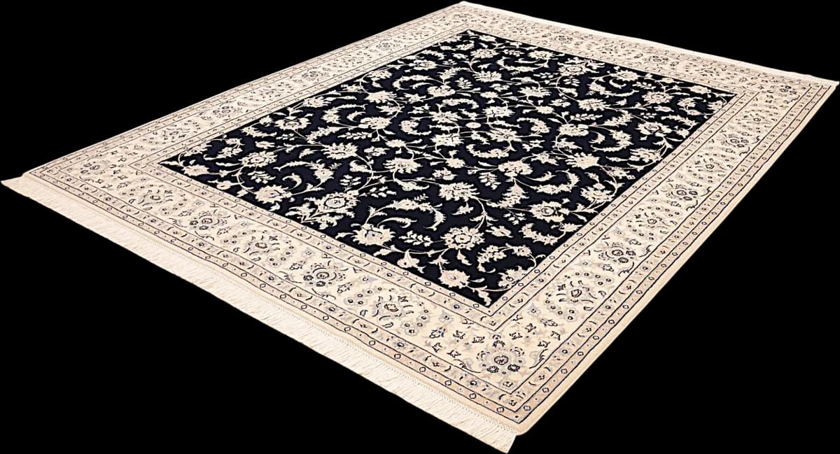 Nain 9La — Nain Excl. W.S., 260 × 203 cm — detail | RUGSOCIETE