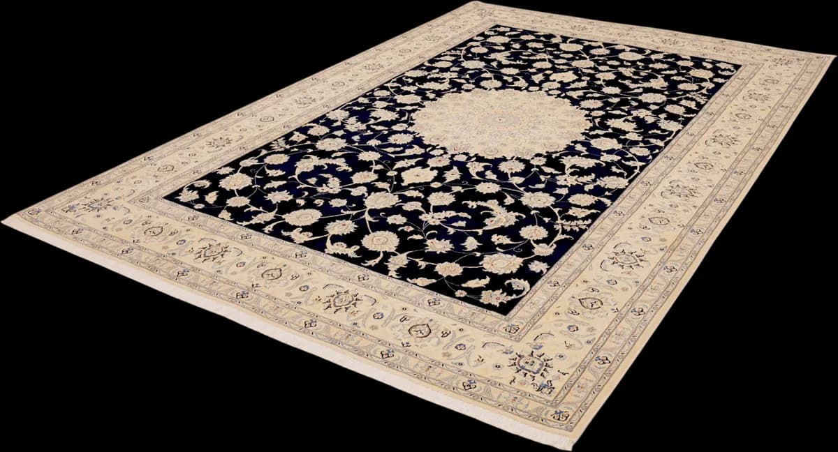 Nain 9La — Nain Excl. W.S., 300 × 198 cm — detail | RUGSOCIETE