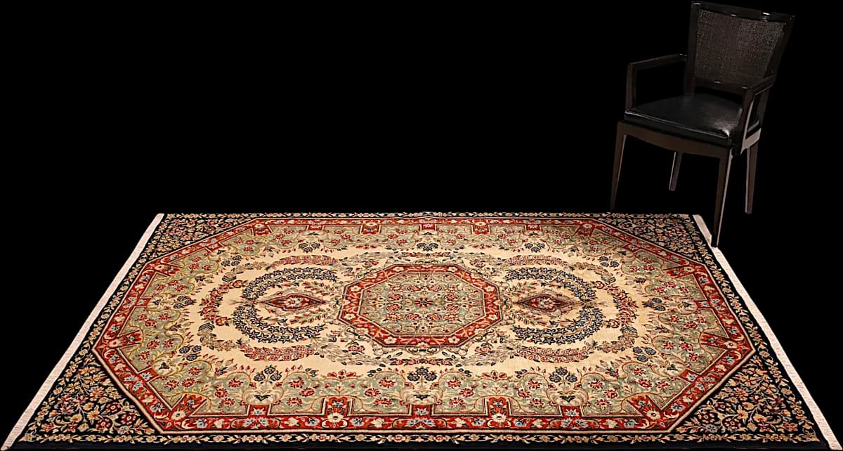 Kerman — Ravar, 230 × 165 cm — detail | RUGSOCIETE