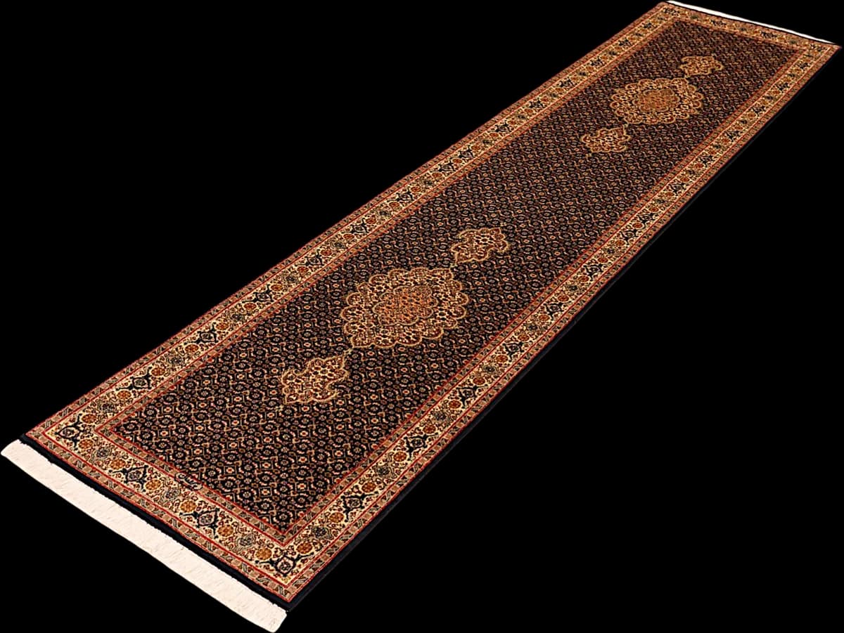 Tabriz — Tabriz Exklusive, 250 × 58 cm — detail | RUGSOCIETE