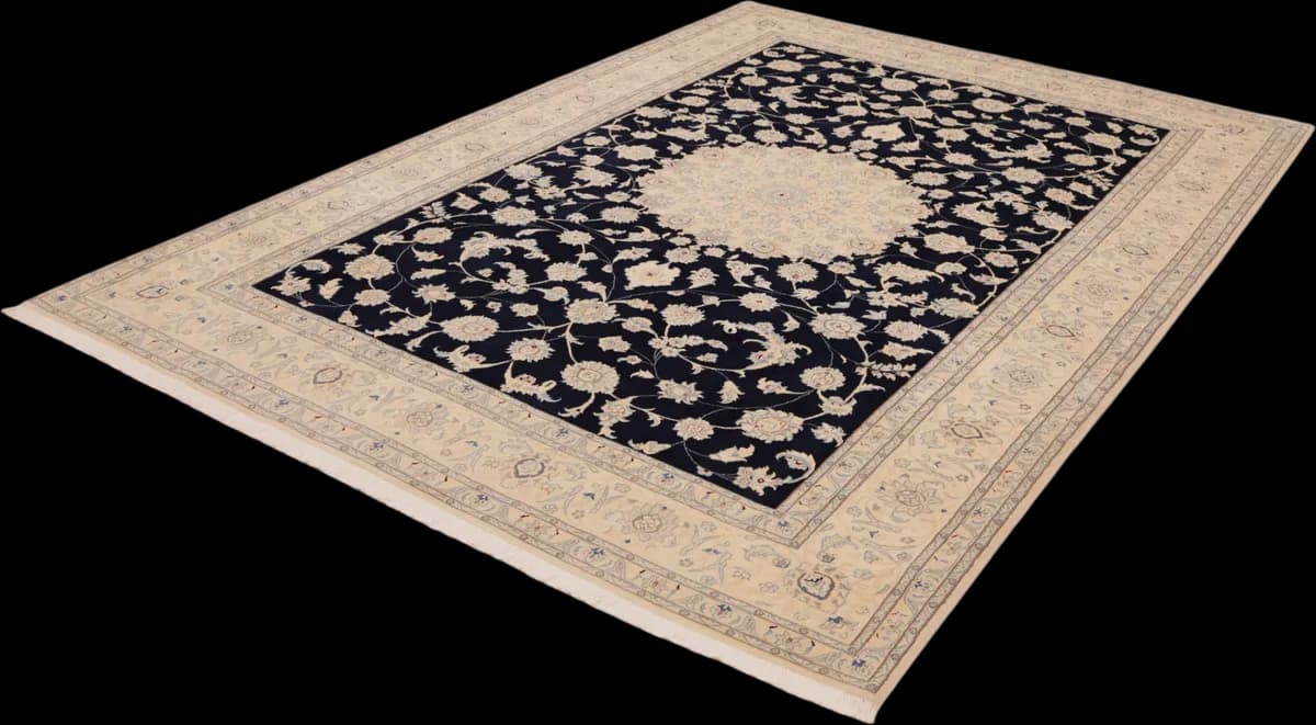 Nain 9La — Nain Excl. W.S., 298 × 198 cm — detail | RUGSOCIETE