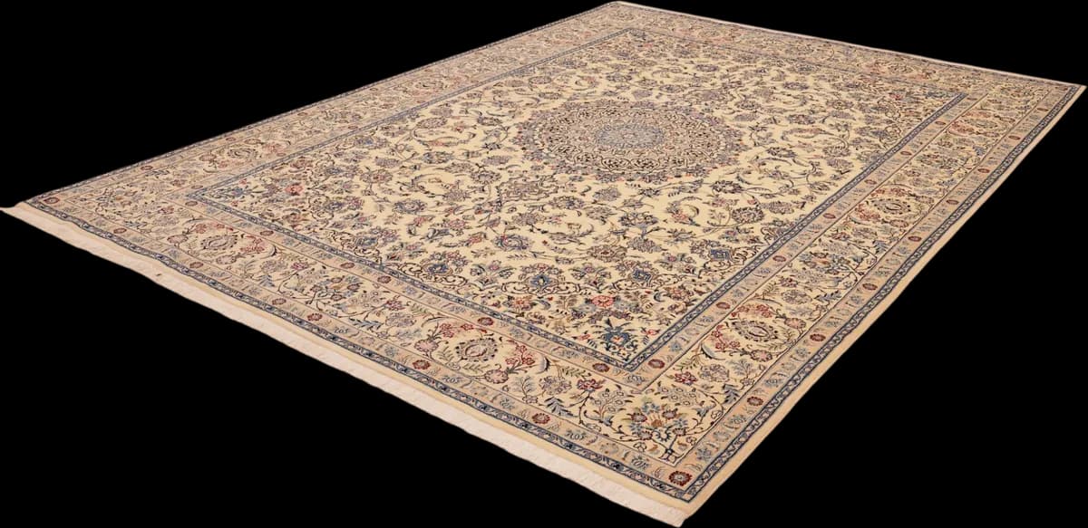 Nain 9La — Nain Excl. W.S., 347 × 246 cm — detail | RUGSOCIETE
