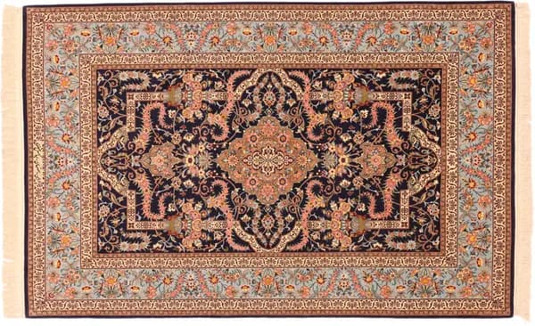 Hand-knotted Isfahan, 218 × 140 cm