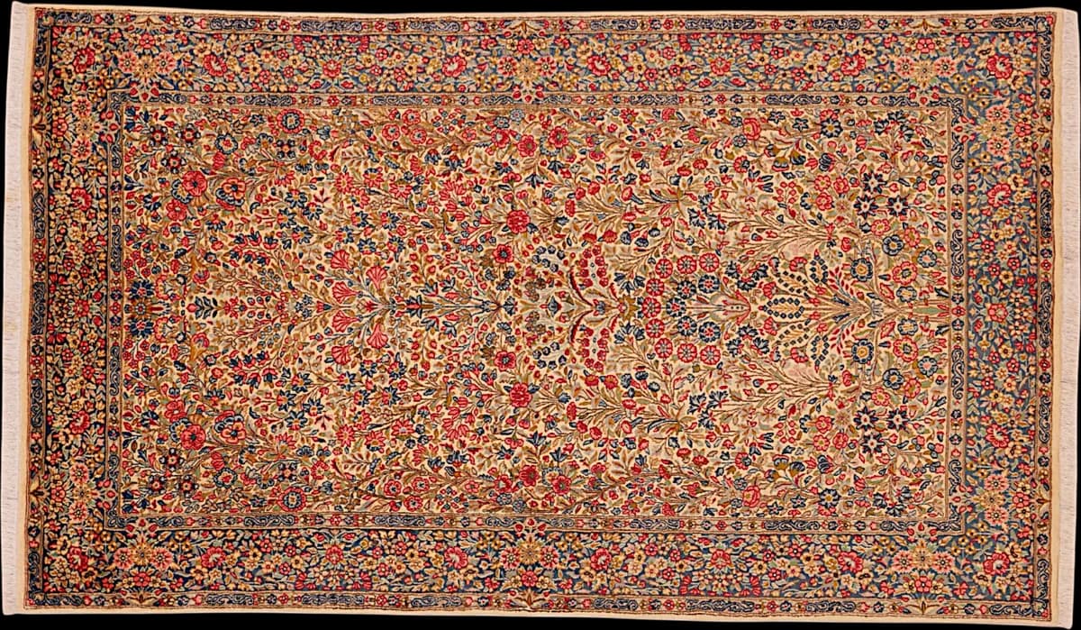 Kerman — Ravar, 252 × 147 cm | RUGSOCIETE