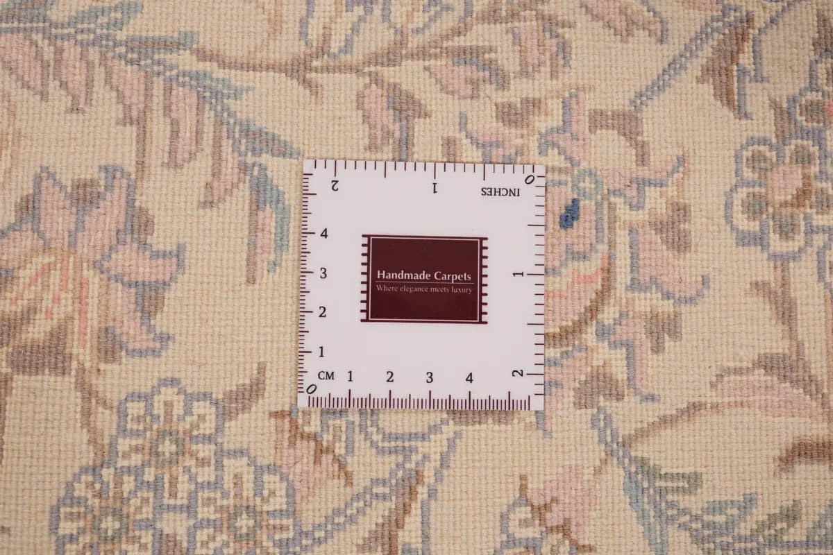 Nain 9La — Nain Excl. W.S., 236 × 170 cm — detail | RUGSOCIETE