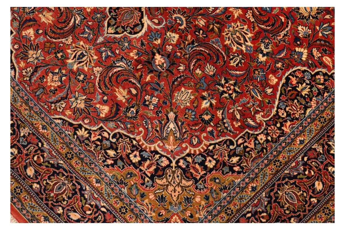 Kashan — Ilam, 194 × 134 cm — detail | RUGSOCIETE