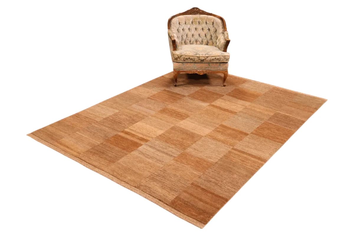 Gabbeh — Lori-Pars, 270 × 207 cm — detail | RUGSOCIETE