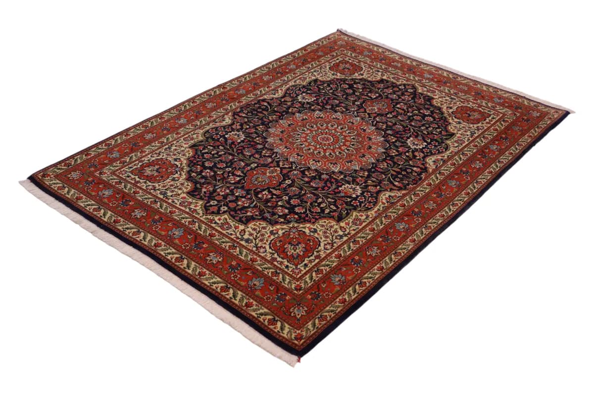 Qom — Zabol, 222 × 153 cm — detail | RUGSOCIETE