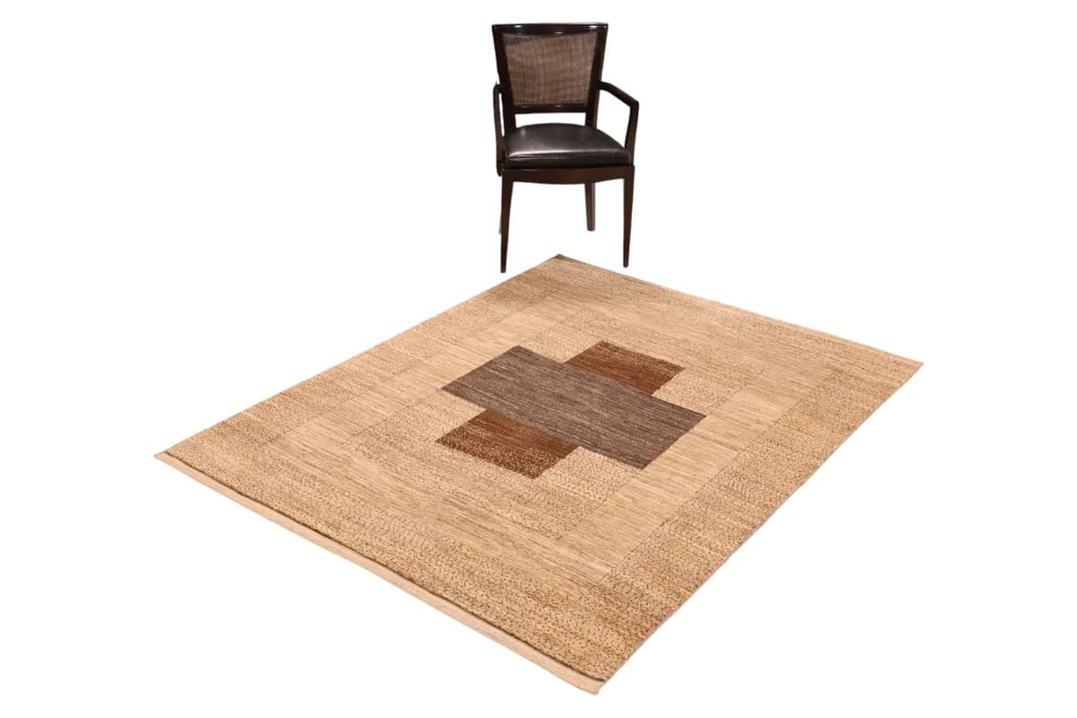 Gabbeh — Lori-Pars, 193 × 152 cm — detail | RUGSOCIETE