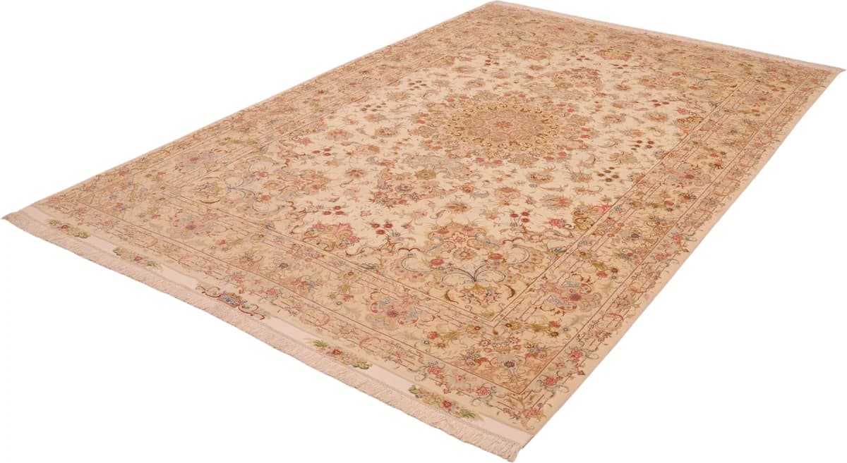 Tabriz 55 rug — close-up of the weave and pile | RUGSOCIETE