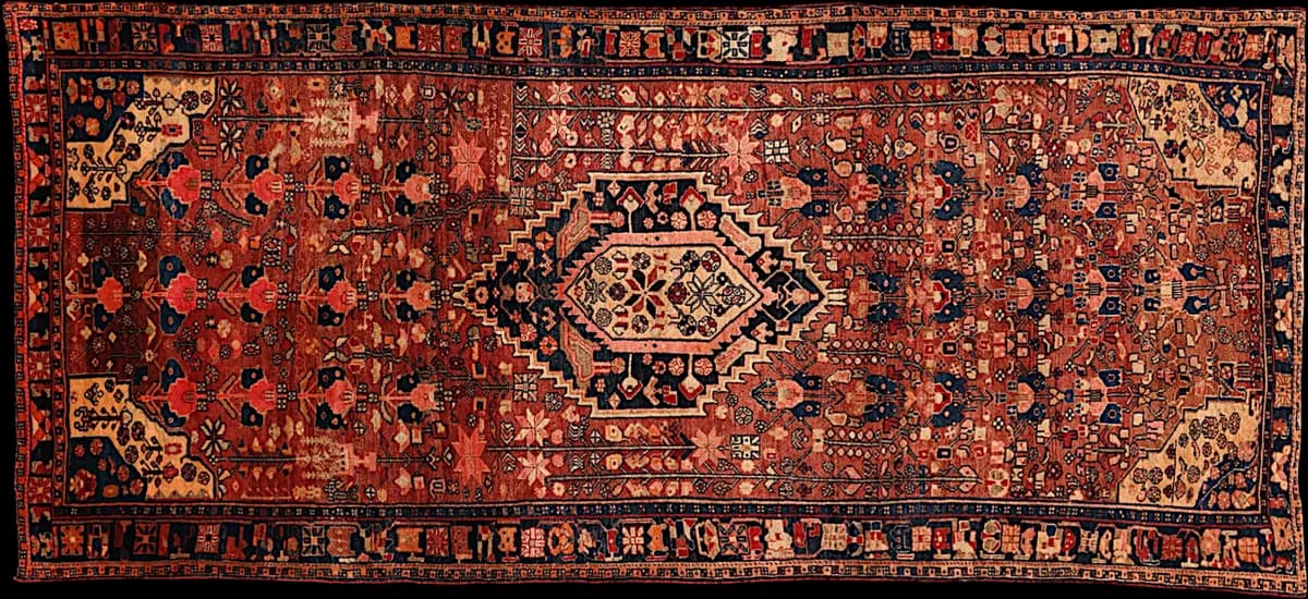 Kordi — Garrous, 323 × 145 cm | RUGSOCIETE