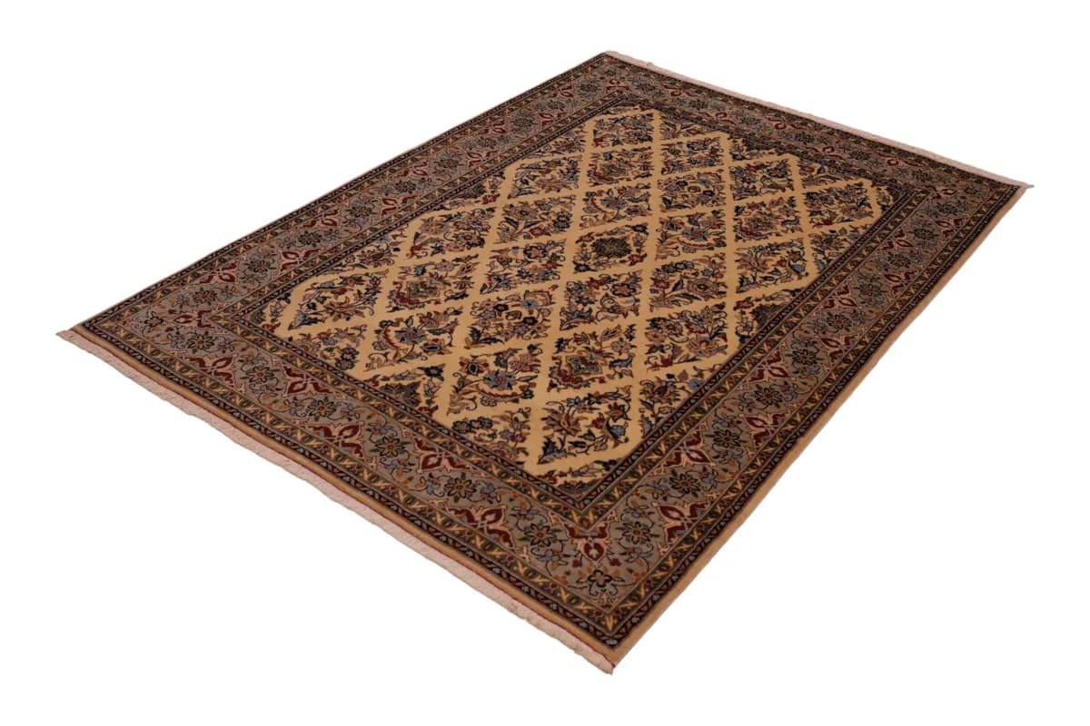 Kashan — Kashan, 239 × 168 cm — detail | RUGSOCIETE