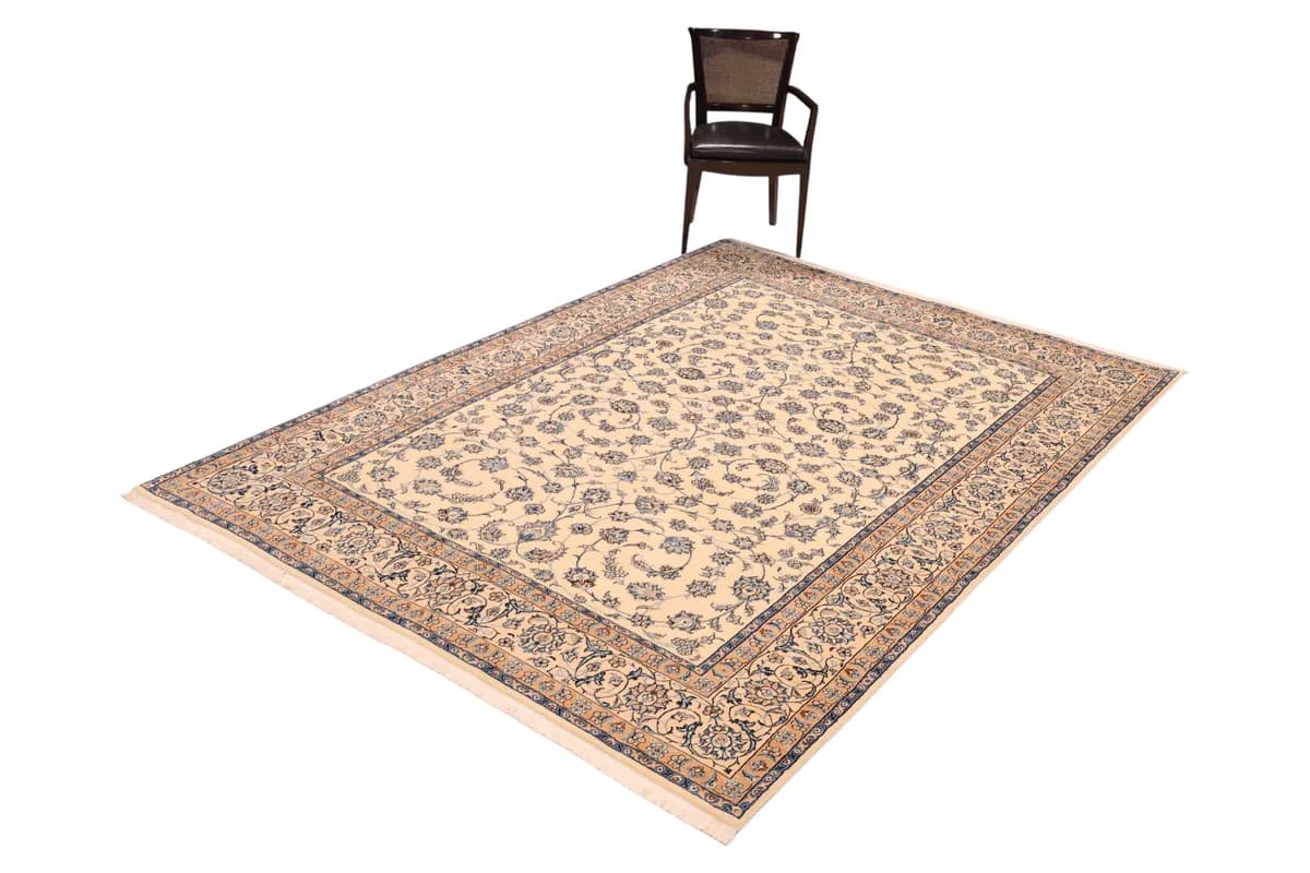 Nain 9La — Nain Excl. W.S., 297 × 206 cm — detail | RUGSOCIETE