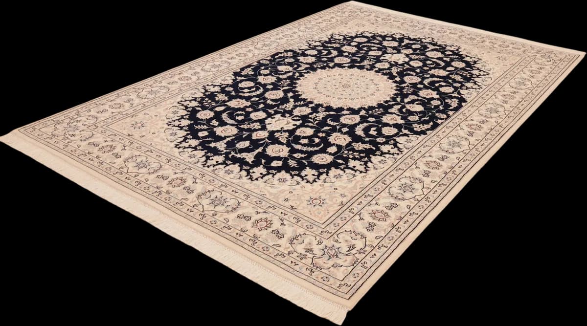 Nain 9La — Nain Excl. W.S., 308 × 199 cm — detail | RUGSOCIETE