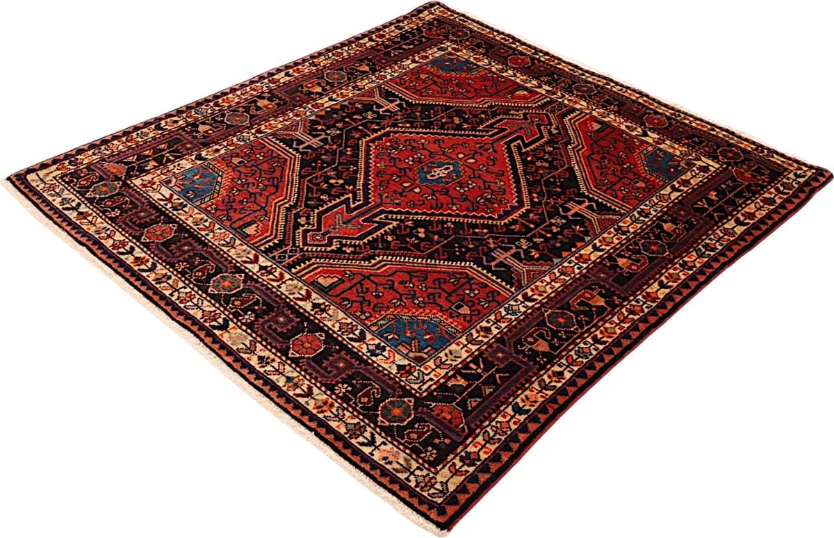 Beghardeh rug — close-up of the weave and pile | RUGSOCIETE