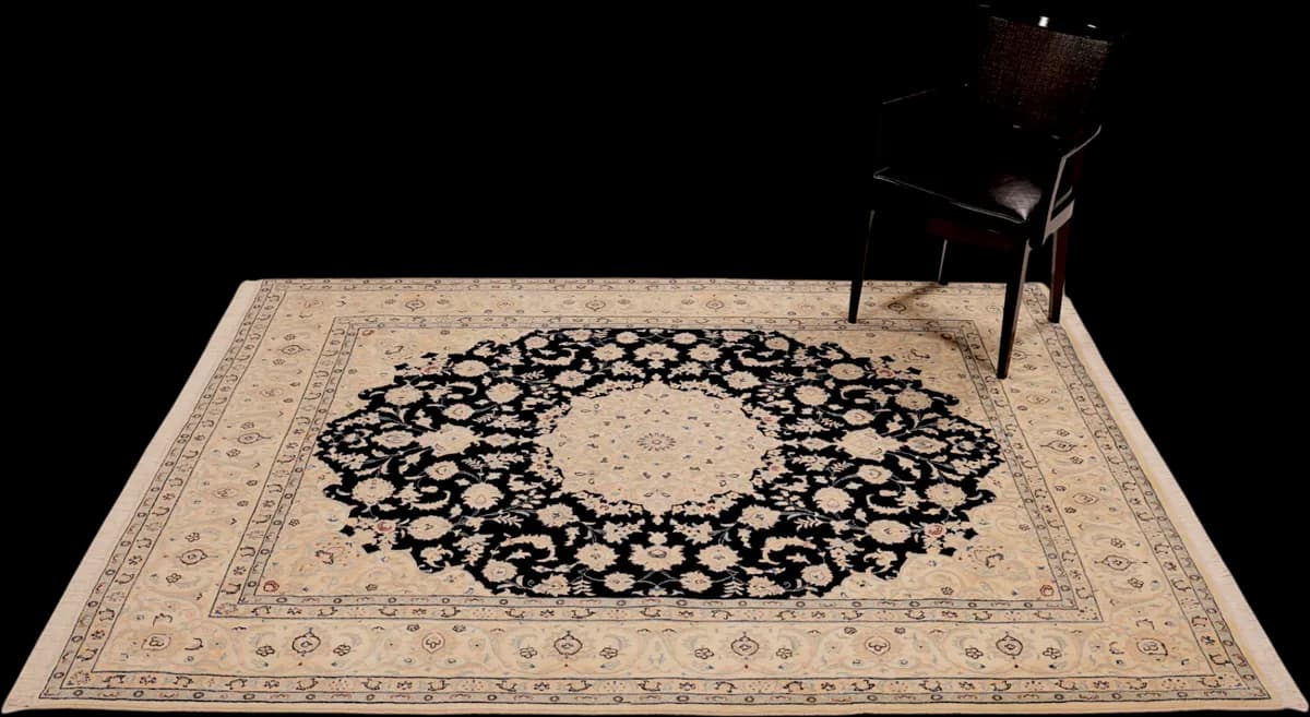 Nain 9La — Nain Excl. W.S., 249 × 198 cm — detail | RUGSOCIETE