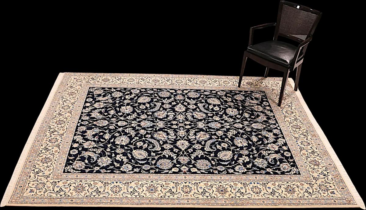 Nain 9La — Nain Excl. W.S., 201 × 198 cm — detail | RUGSOCIETE