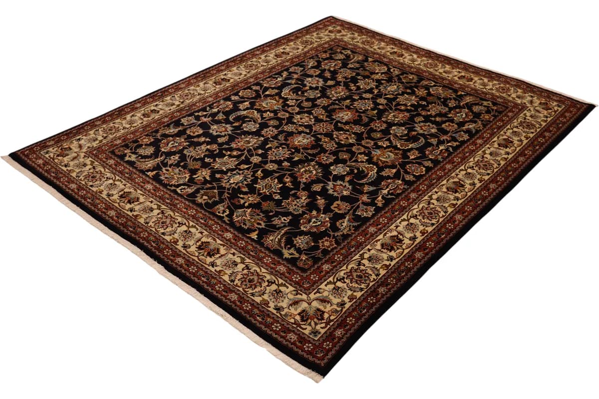 Khorasan — Khorasan, 243 × 192 cm — detail | RUGSOCIETE