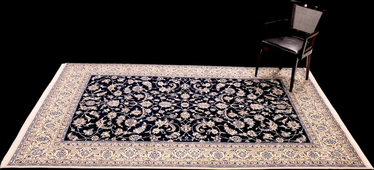 Nain 9La — Nain 9La, 304 × 200 cm — detail | RUGSOCIETE
