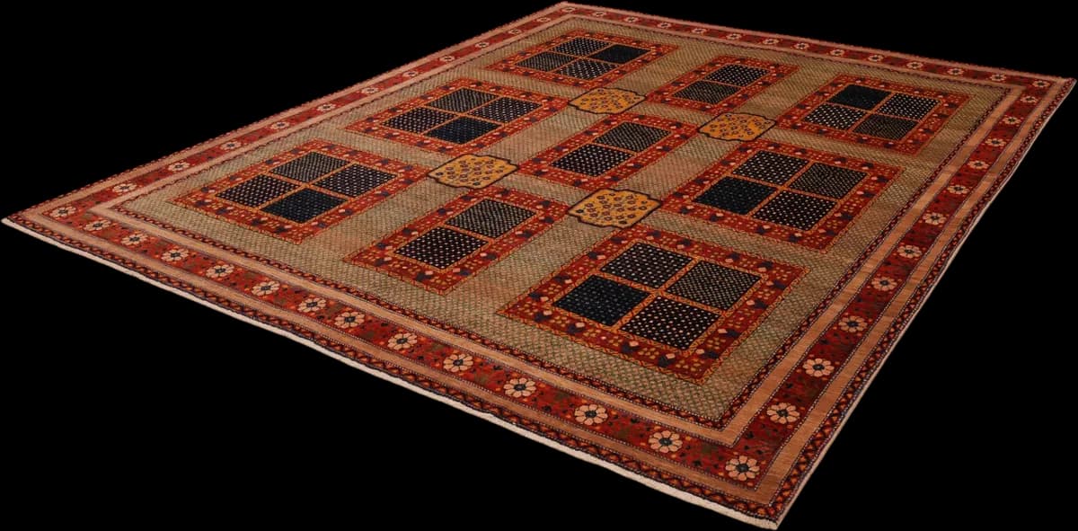 Gabbeh — Loribaft, 315 × 243 cm — detail | RUGSOCIETE