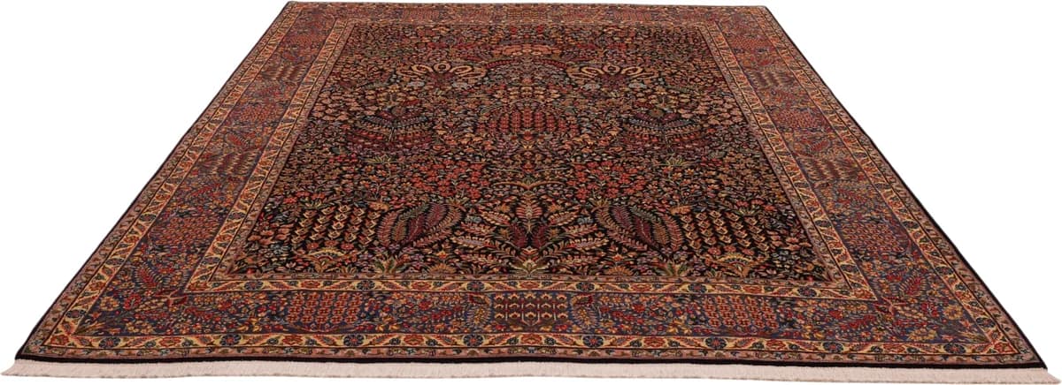 Ravar rug — close-up of the weave and pile | RUGSOCIETE