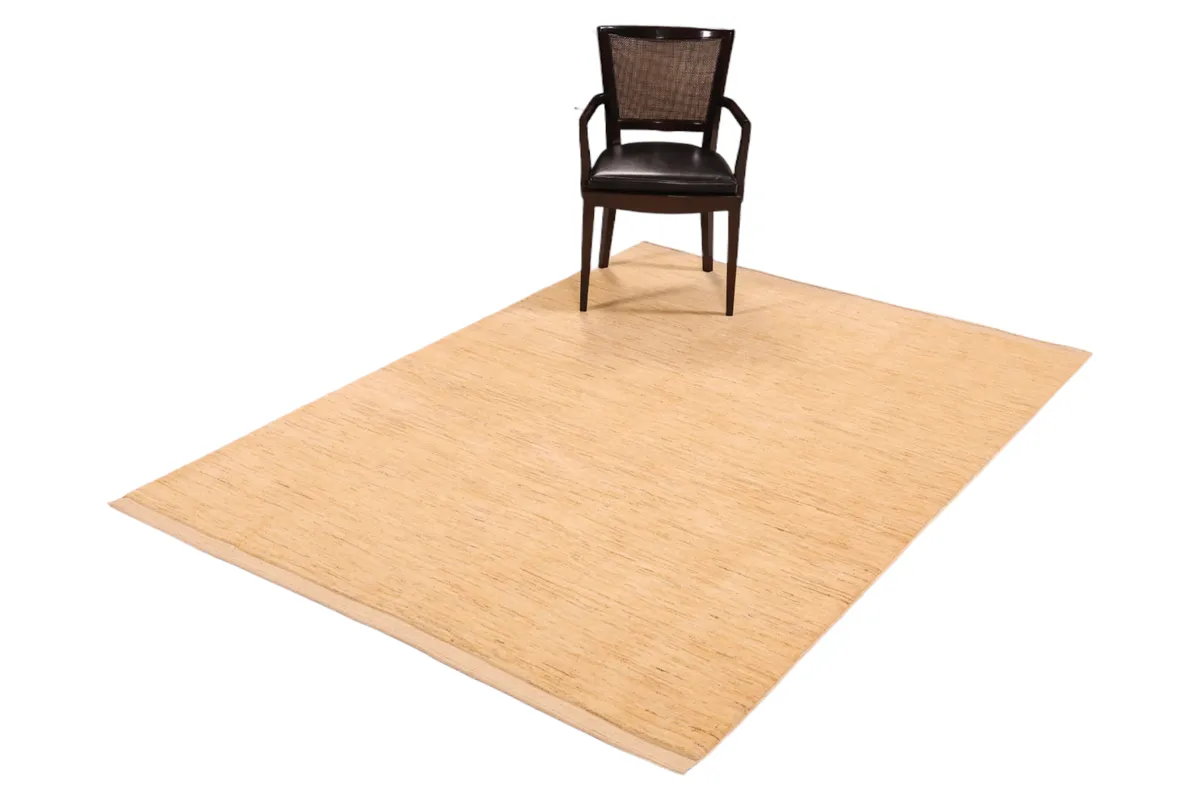 Gabbeh — Lori-Pars, 243 × 174 cm — detail | RUGSOCIETE