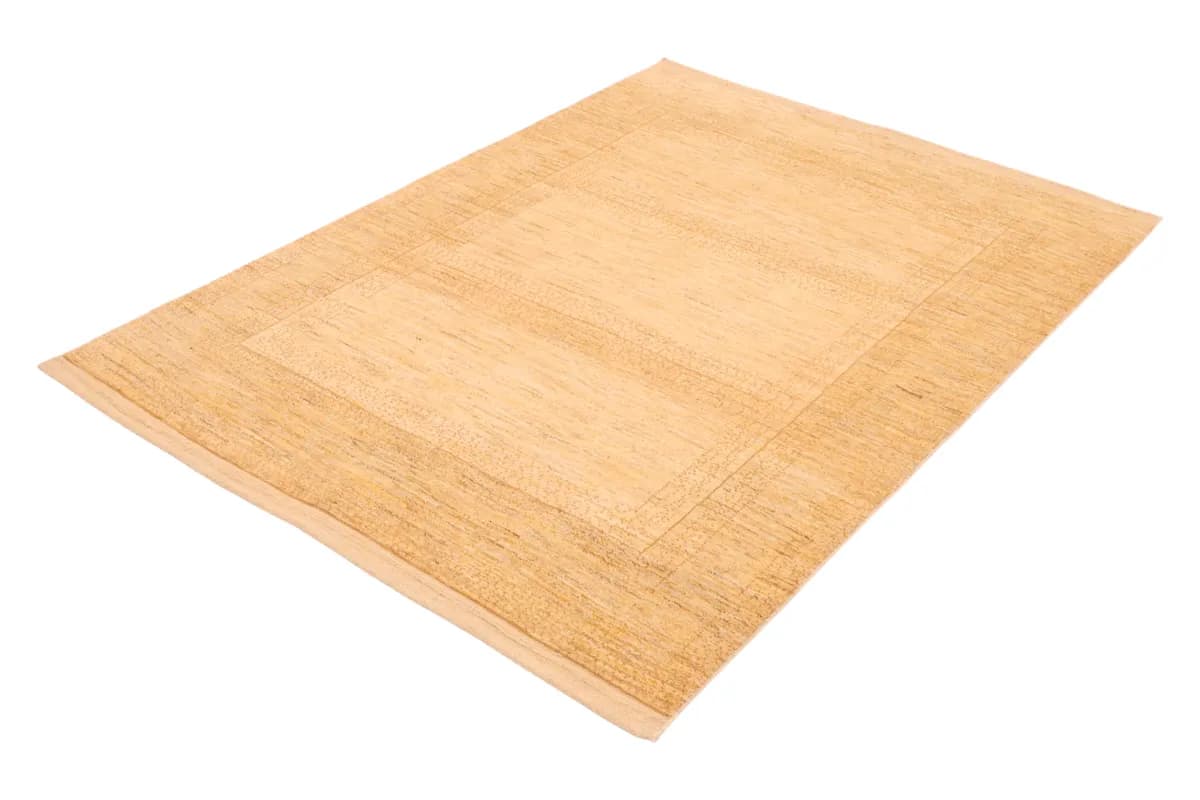 Gabbeh — Lori-Pars, 193 × 146 cm — detail | RUGSOCIETE