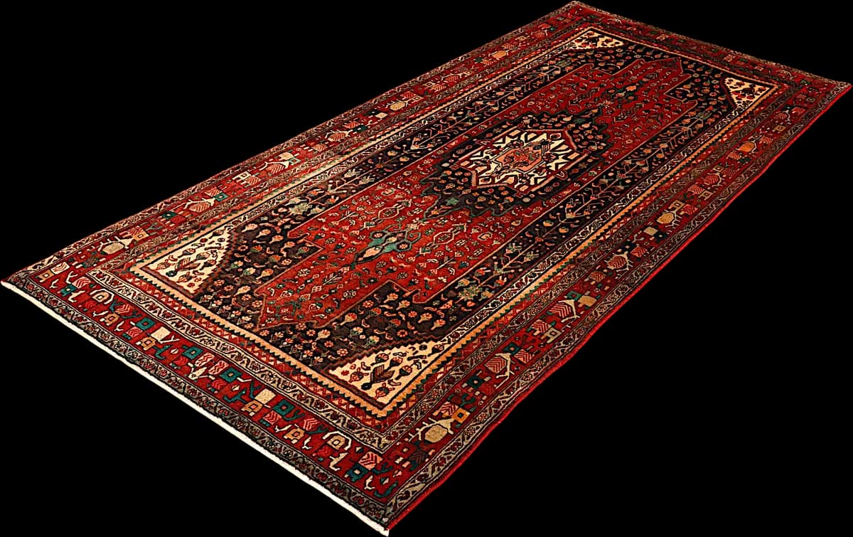 Kordi — Garrous, 324 × 148 cm — detail | RUGSOCIETE