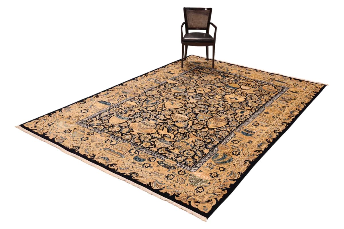 Kashmar — Kashmar W.S., 339 × 240 cm — detail | RUGSOCIETE