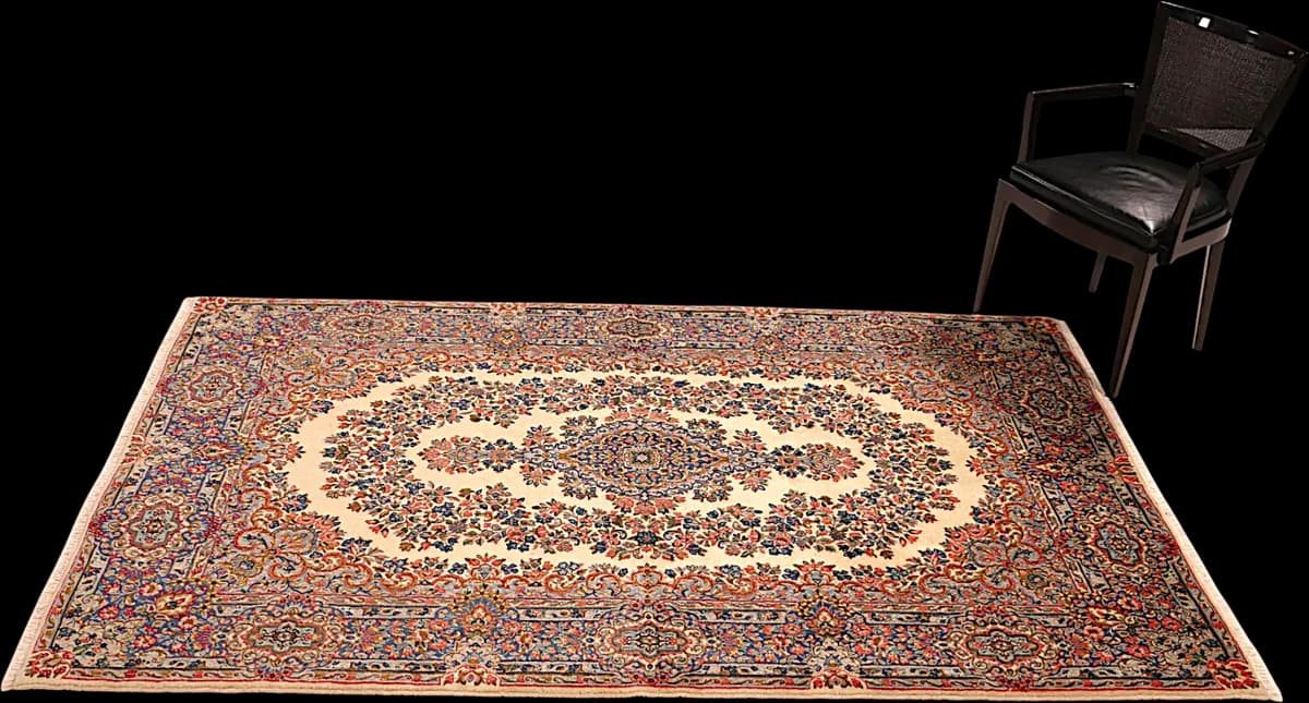Kerman — Ravar, 242 × 152 cm — detail | RUGSOCIETE