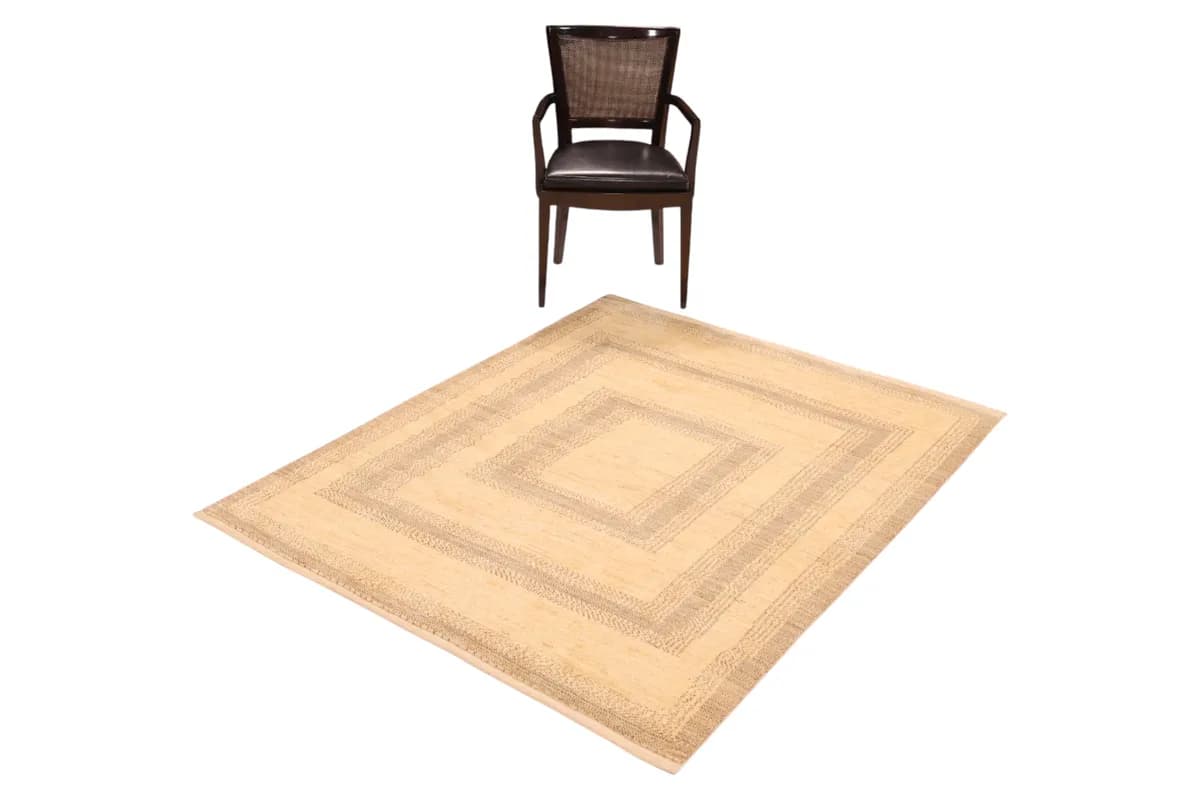Gabbeh — Lori-Pars, 182 × 148 cm — detail | RUGSOCIETE